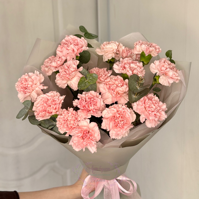 Монобукет розовых гвоздик 1