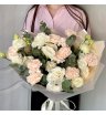 Букет с Эустомой и Диантусами