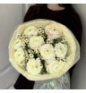 Букет с Ранункулюсами и Ромашкой