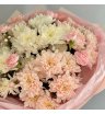 Букет с Хризантемой и Кустовыми Диантусами 3