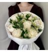 Букет из 7 Пионов и Альстромерий