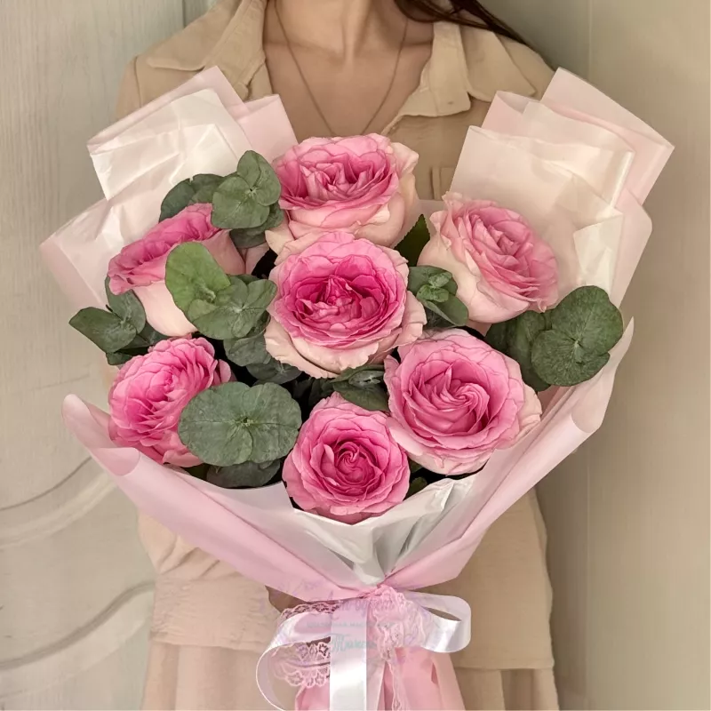 Букет из 7 Розовых Роз