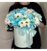 Голубая композиция хризантем